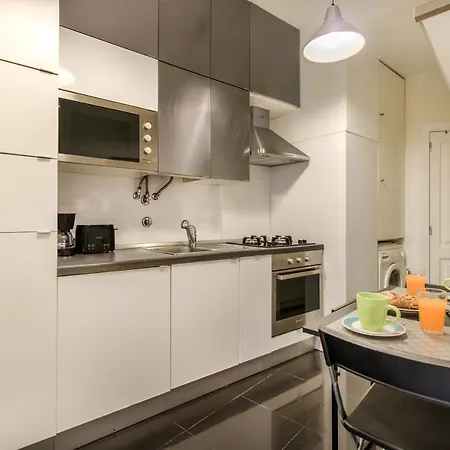 Lapa Cozy Flat With Mezzanine ליסבון